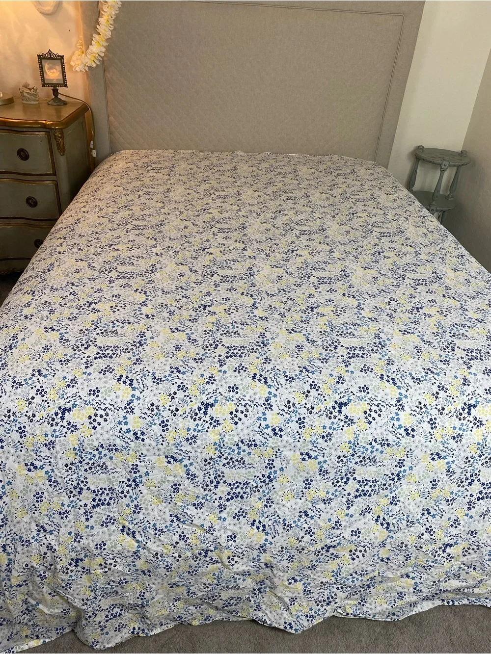 kate spade Floral Print Sheet Set in White, Navy, Yellow